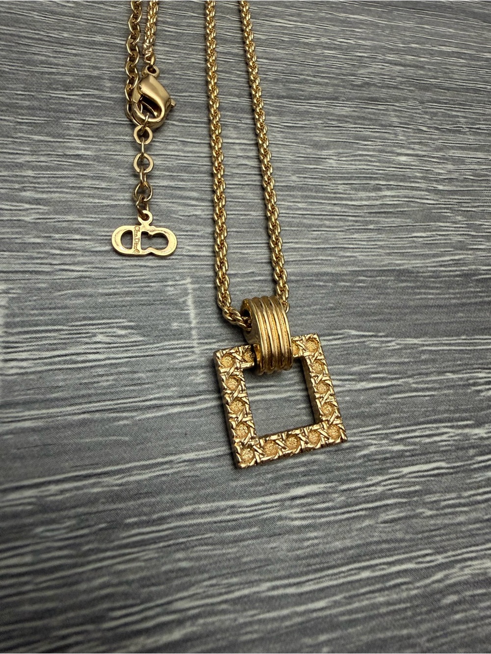 J61 Vintage Dior Necklace 15”+2” Long